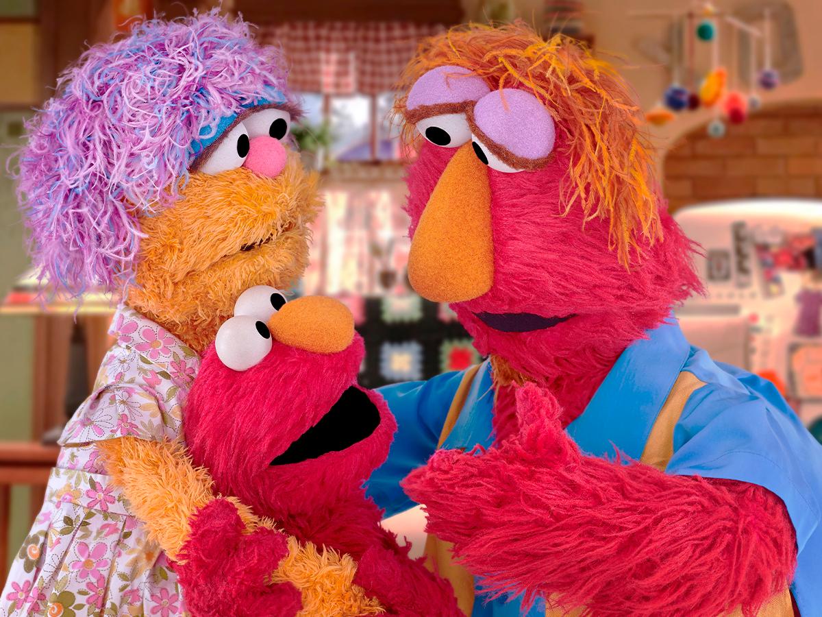 Elmo and parents teach kids about hand washing 