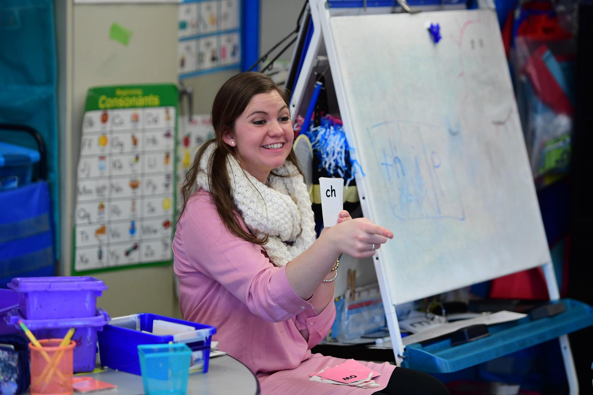 Rebekah Williams, a 2019 Cedarville University graduate, student teaches at an elementary school