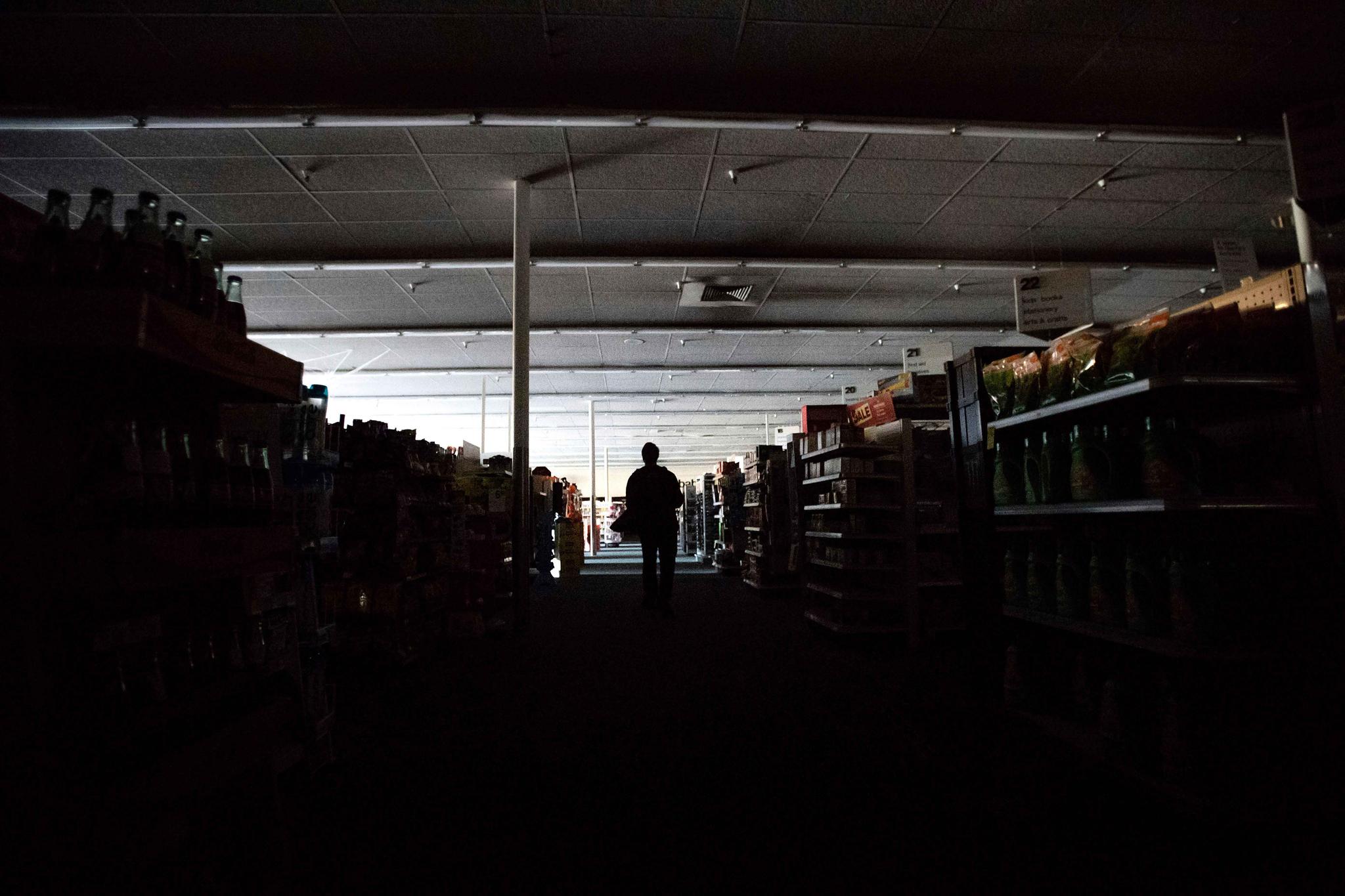 Power outage at CVS Pharmacy in California